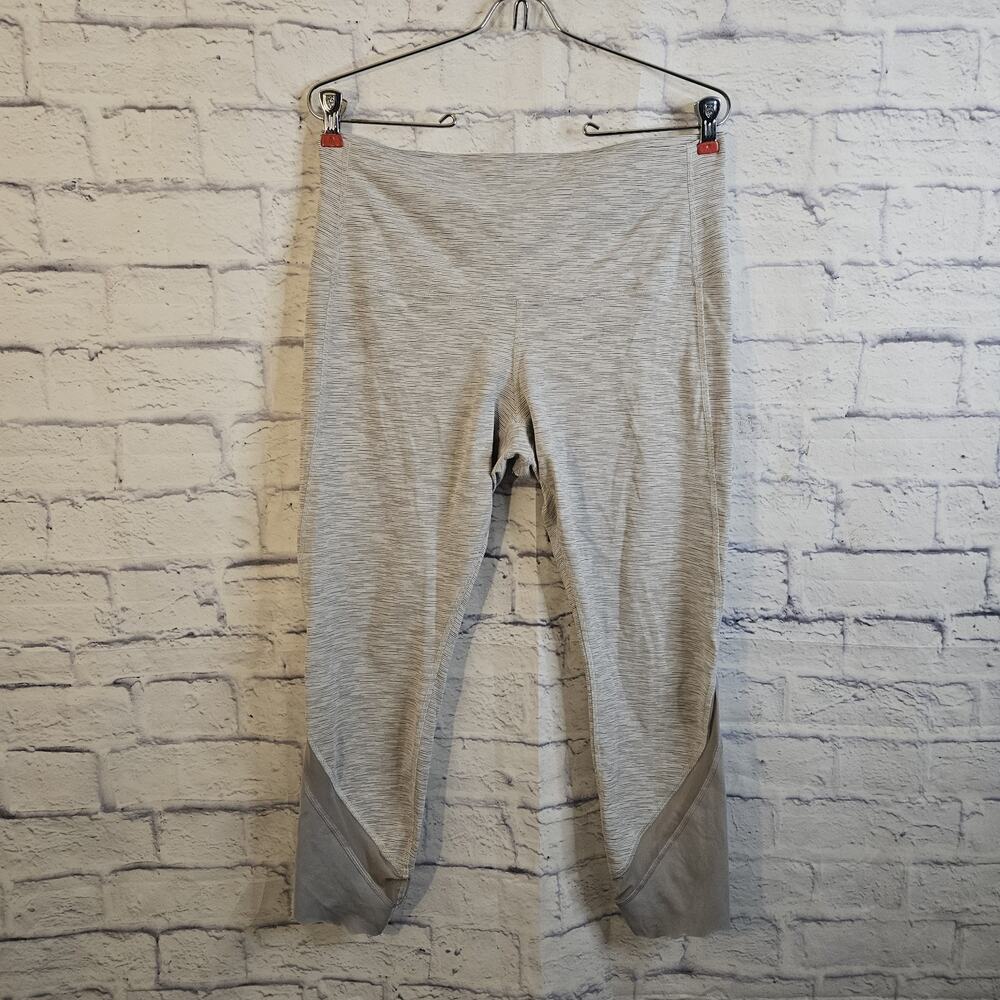 Women’s Lululemon Wunder Under Crop Il Scallop Legging SIZE 12